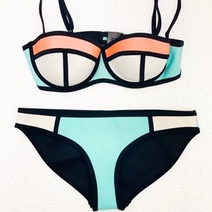 Triangl Bikini